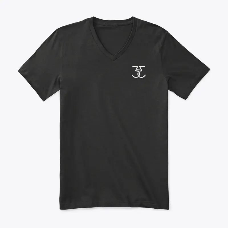 EST. 33 V-NECK TEE CLASSIC LOGO